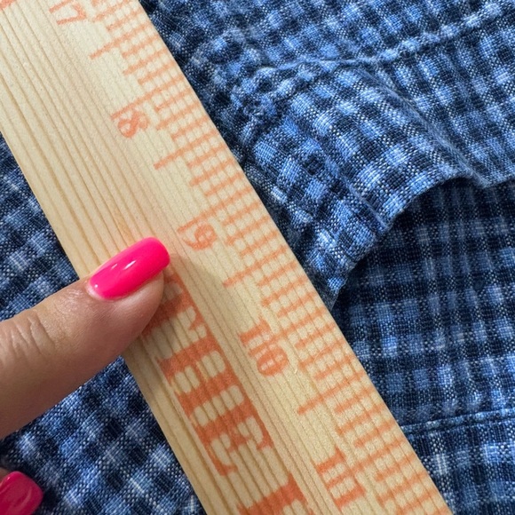 Tommy Bahama Men Gingham Check Blue Flat Front Casual Shorts. Linen/Silk Blend. - Picture 11 of 11